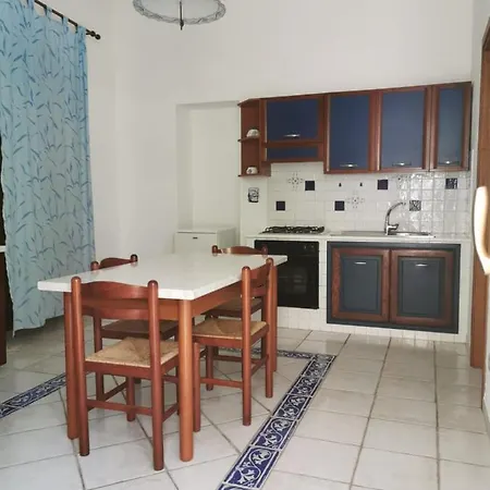 Anfora Blu Canneto (Lipari)