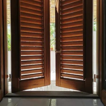 Anfora Blu Canneto (Lipari)