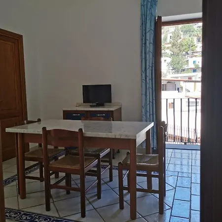 Anfora Blu Feriehus *