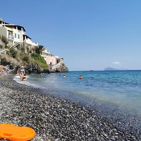 Anfora Blu * Canneto (Lipari)